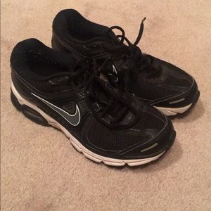 Black nike shoes